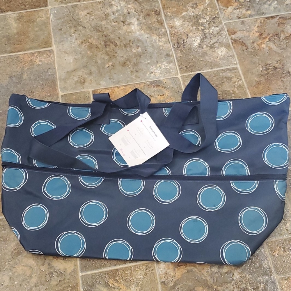 Thirty one expand-a-tote brand new